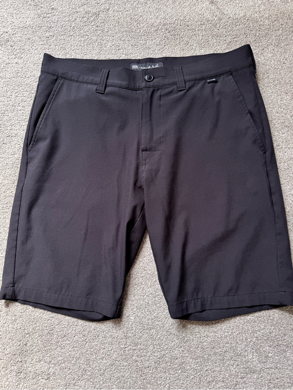 Mens Travis Mathew Lifestyle 10” Golf Shorts Size 32 Like New